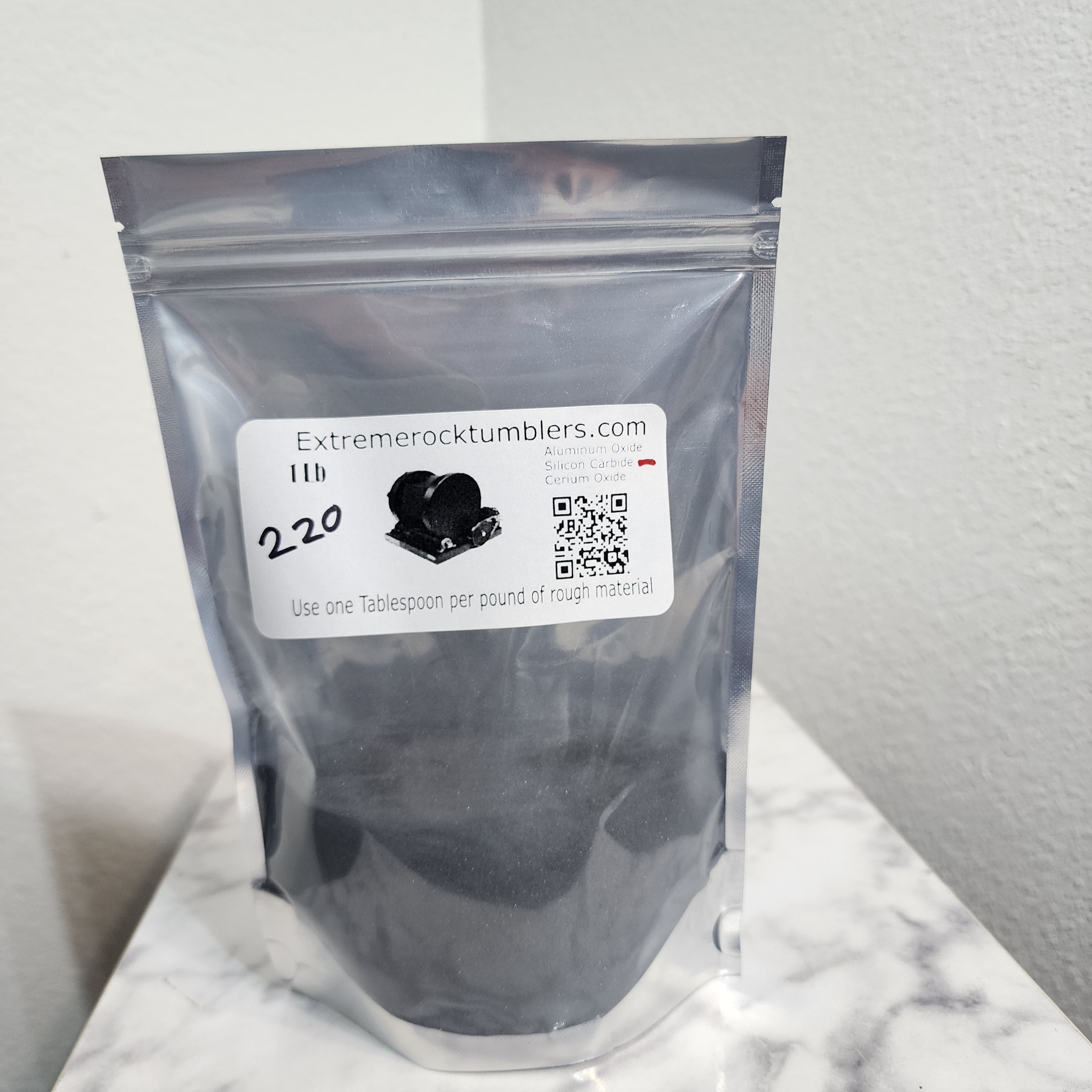 220 Grit Silicon Carbide, 1 Pound – ExtremeRockTumblers.com